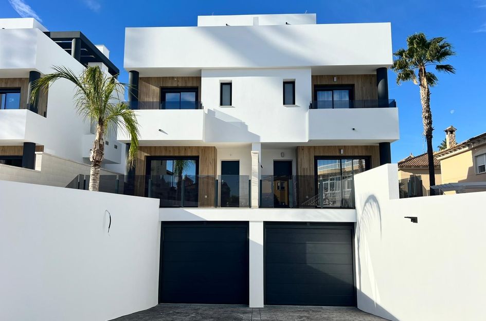 Halfvrijstaand in Benferri