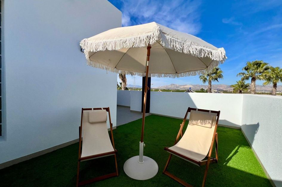 Halfvrijstaand in Benferri