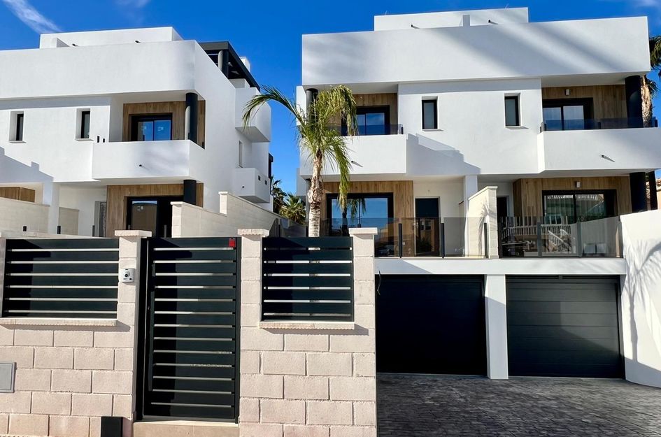 Halfvrijstaand in Benferri