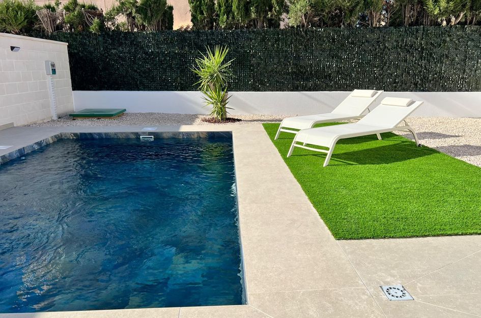 Halfvrijstaand in Benferri