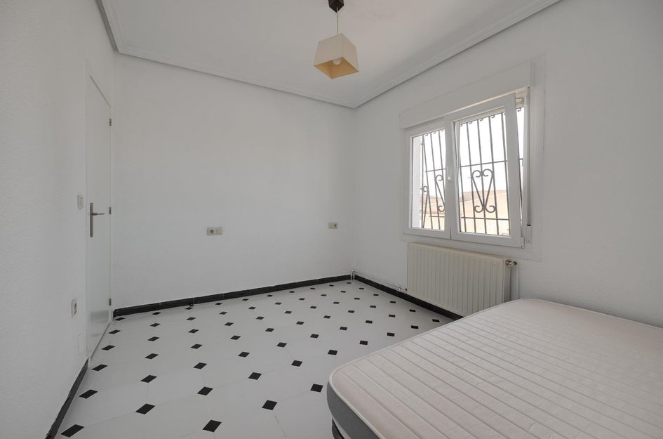 Halfvrijstaand in Torrevieja