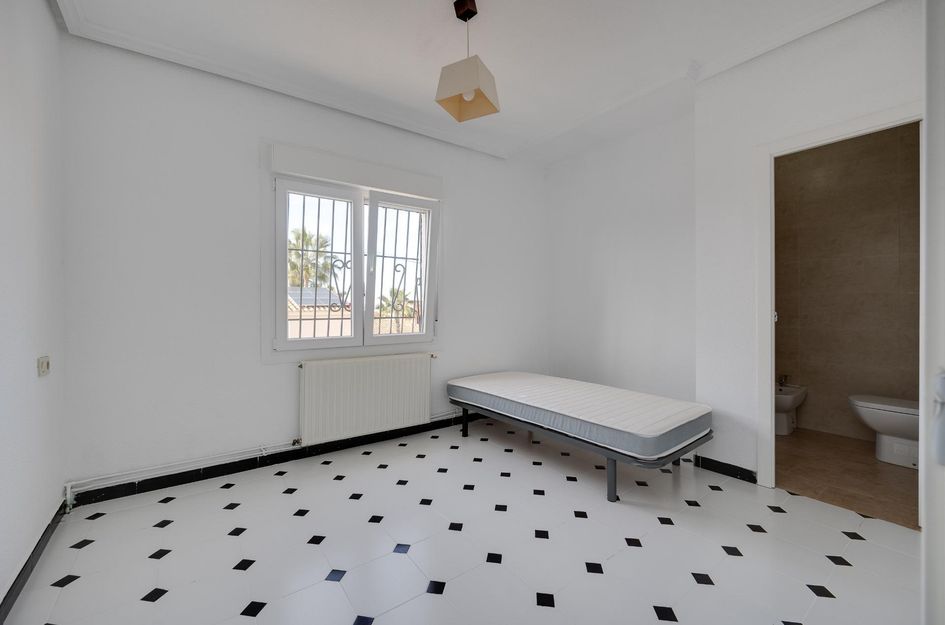 Halfvrijstaand in Torrevieja