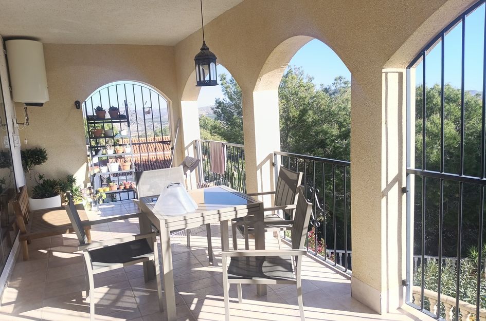 Villa in Cañadas de San Pedro