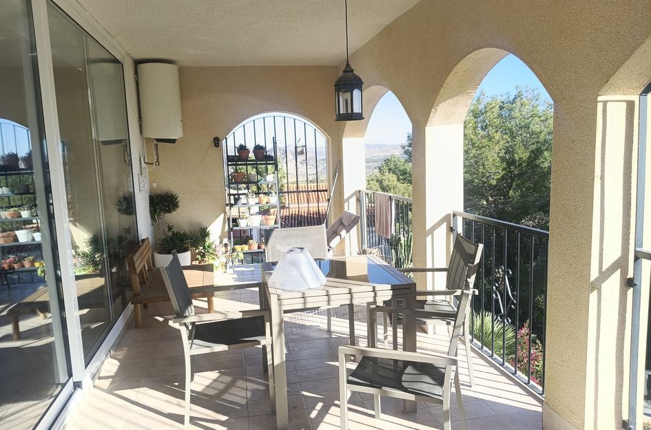 Villa in Cañadas de San Pedro