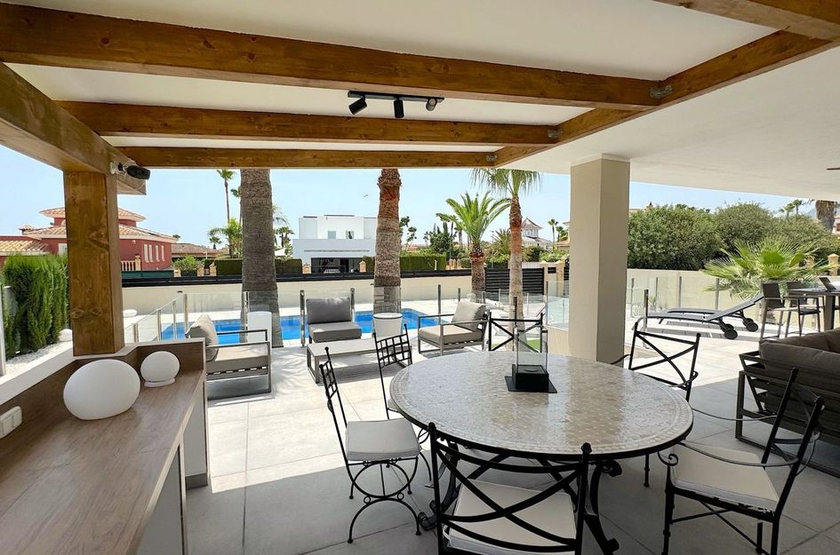 Villa in L'Alfàs del Pi