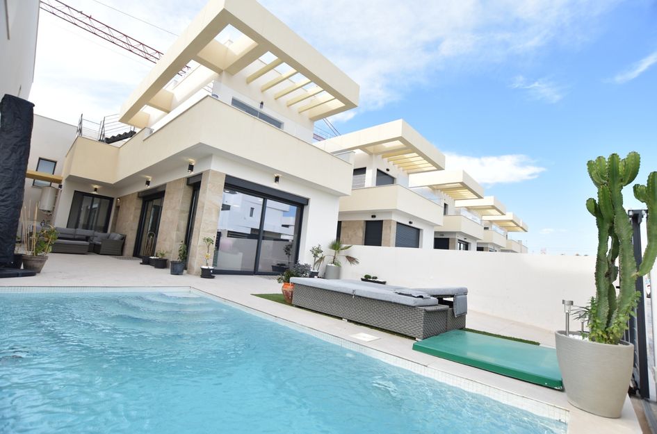 Villa in Los Montesinos