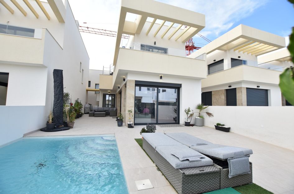 Villa in Los Montesinos