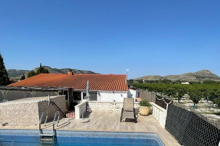 Villa in Las Virtudes