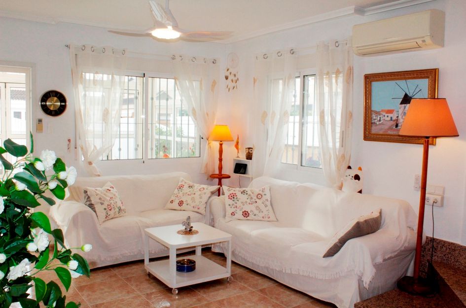 Villa in Torre de la Horadada