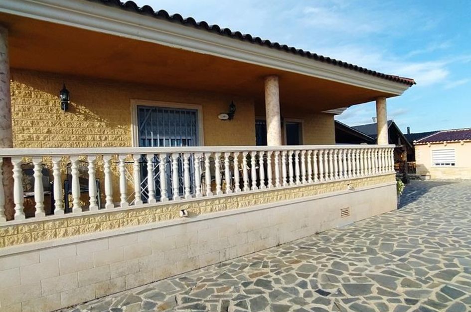 Villa in Villacosta