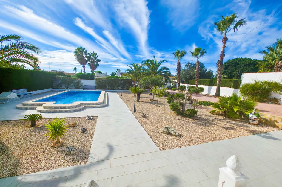 Villa in Orihuela Costa