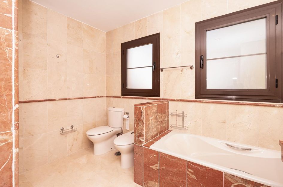 Appartement in Urbanización Puerto de Estepona