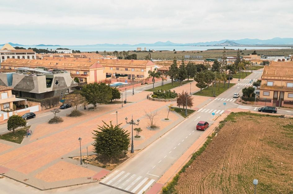 Halfvrijstaand in Los Alcázares