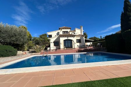 Villa in El Escobar