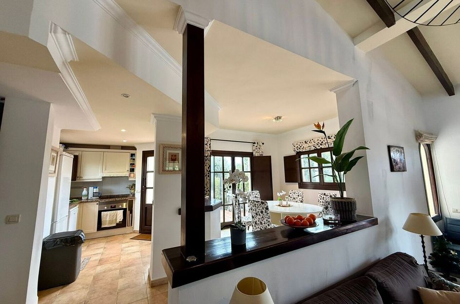 Villa in El Escobar