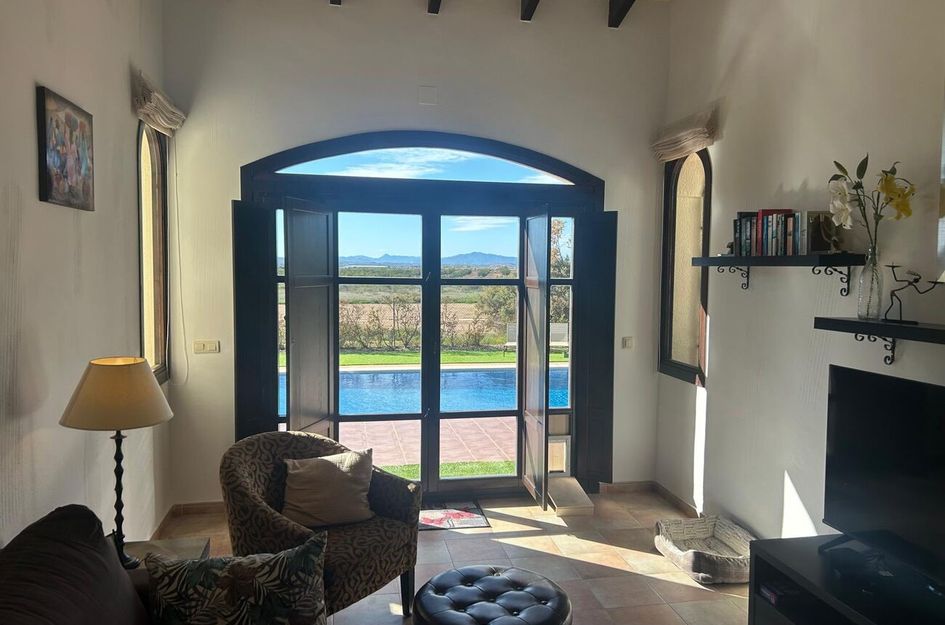 Villa in El Escobar
