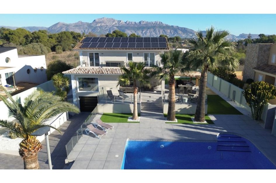 Villa in L'Alfàs del Pi