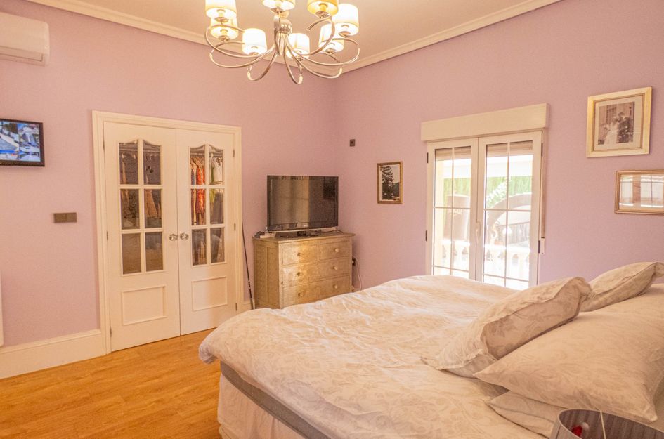 Villa in Heredades