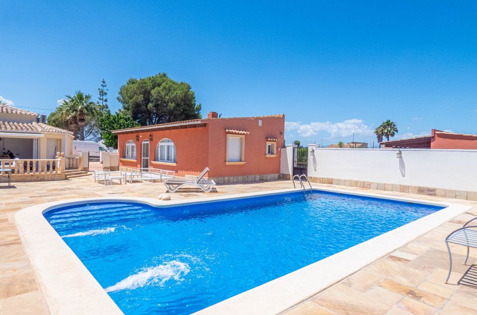 Villa in Heredades