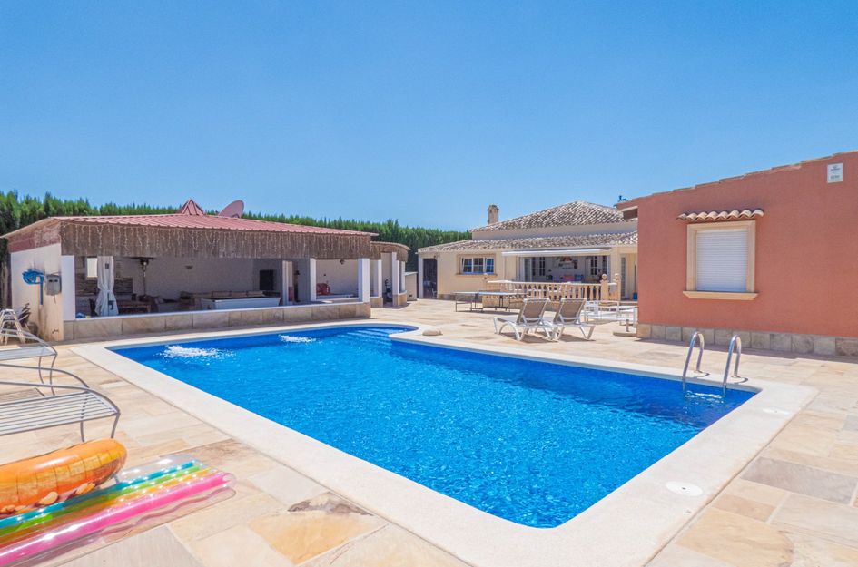 Villa in Heredades