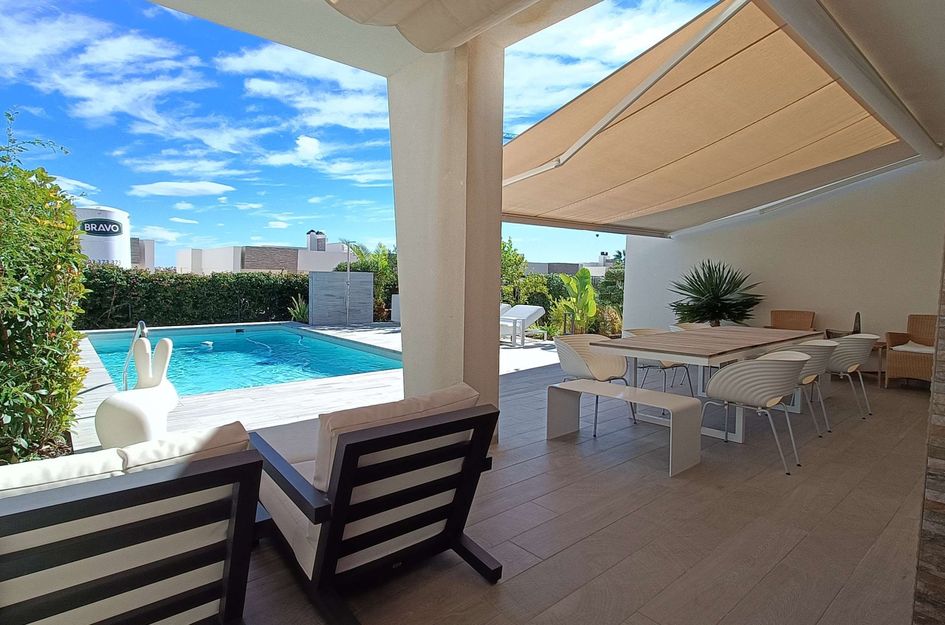 Villa in Castillo de Montemar