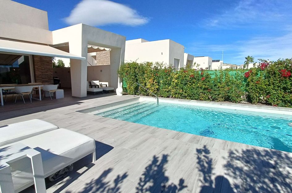 Villa in Castillo de Montemar