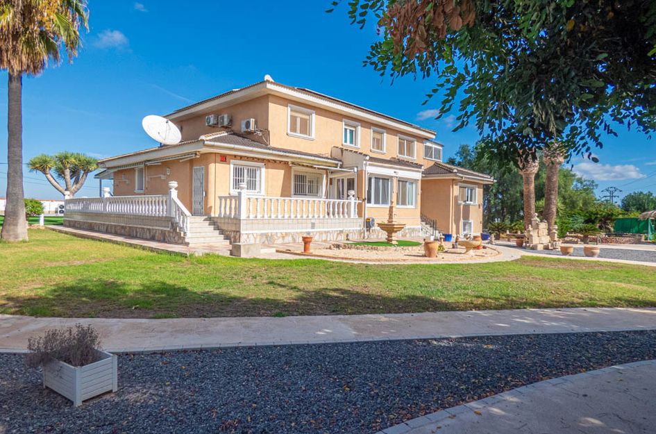 Villa in San Miguel de Salinas