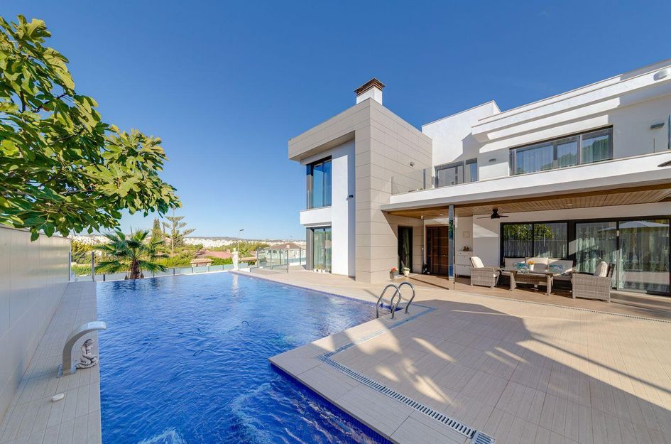 Villa in Torrevieja