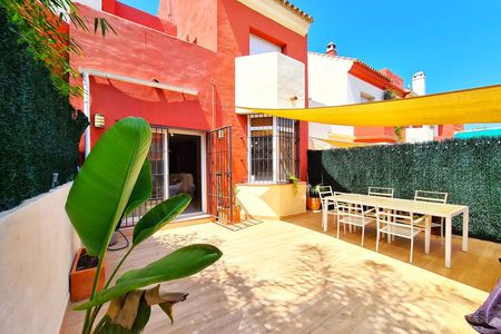 Huis in Urbanización Puerto de Estepona