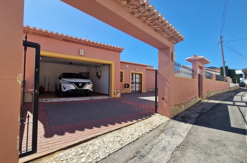 Villa in Orba