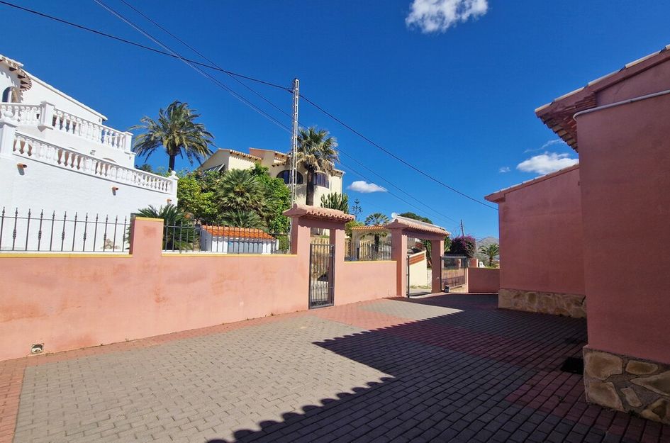 Villa in Orba