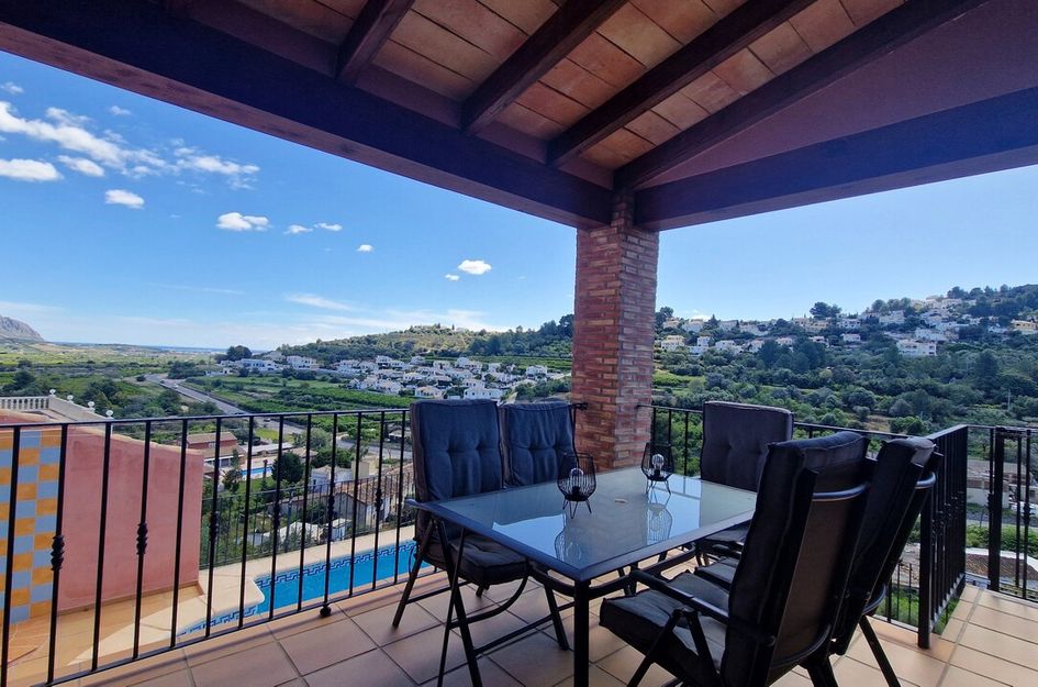 Villa in Orba