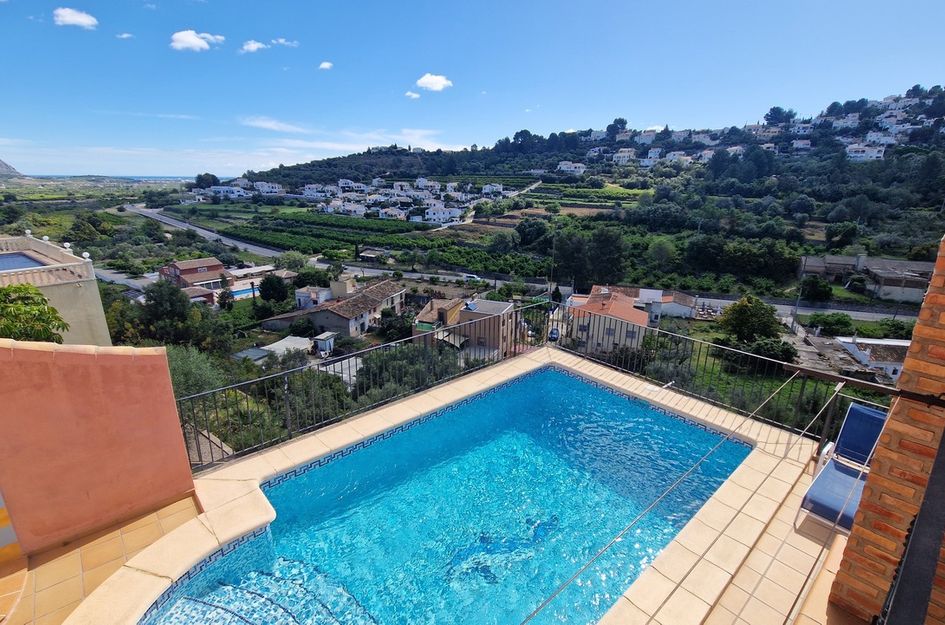 Villa in Orba