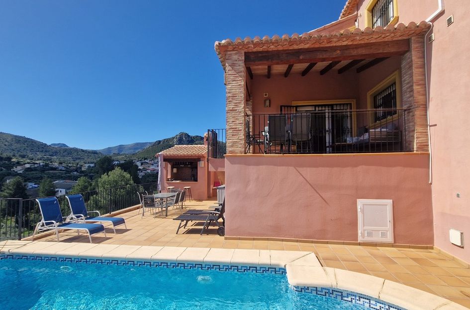 Villa in Orba