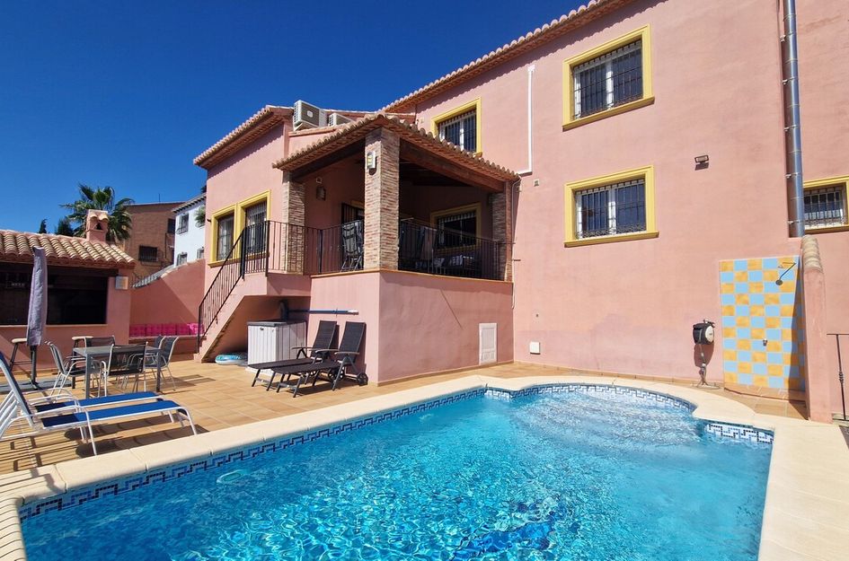 Villa in Orba