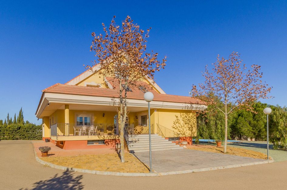 Villa in Yecla