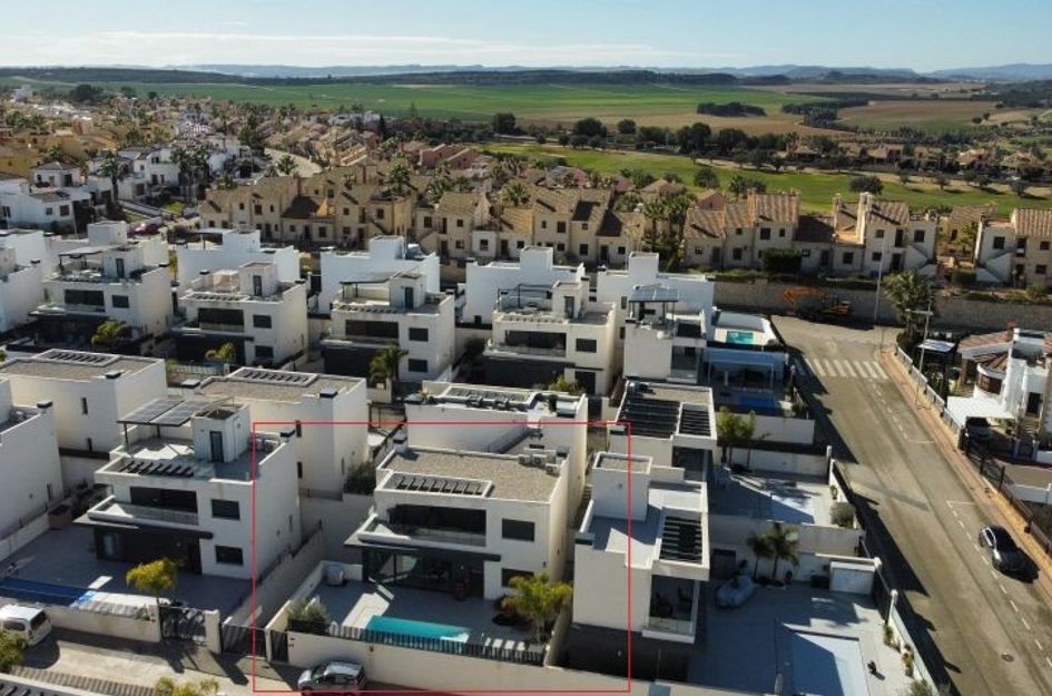Villa in Algorfa