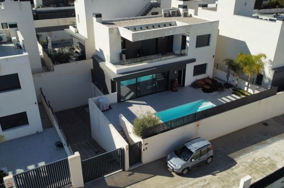 Villa in Algorfa