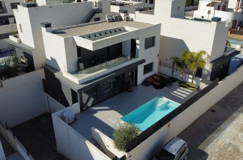 Villa in Algorfa