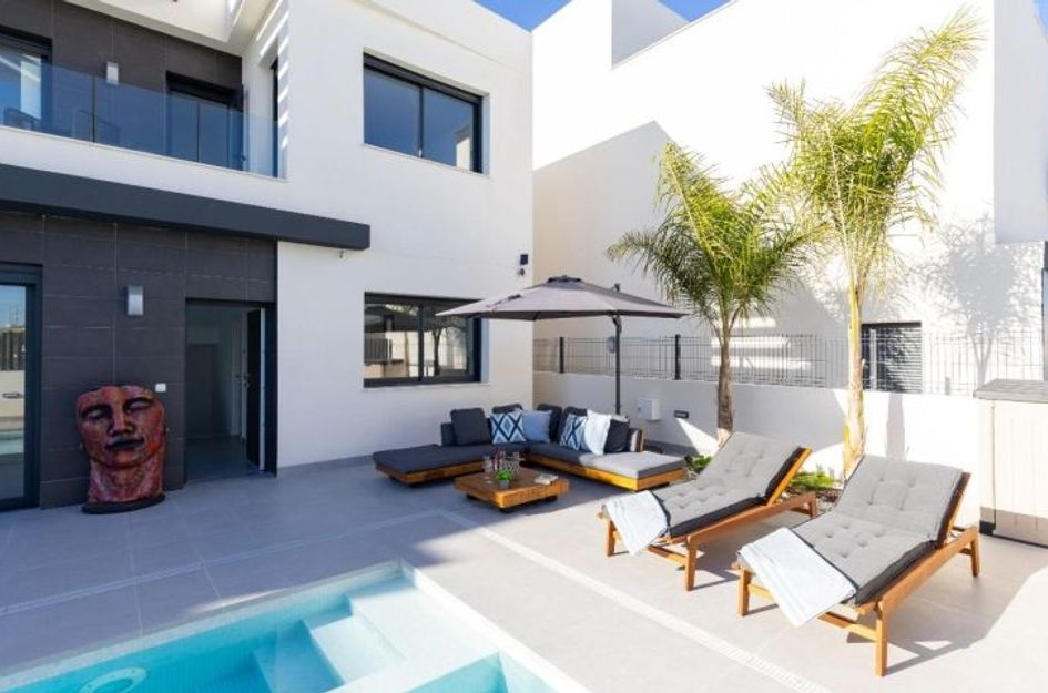 Villa in Algorfa