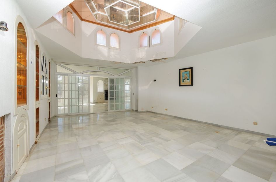 Villa in Benalmádena