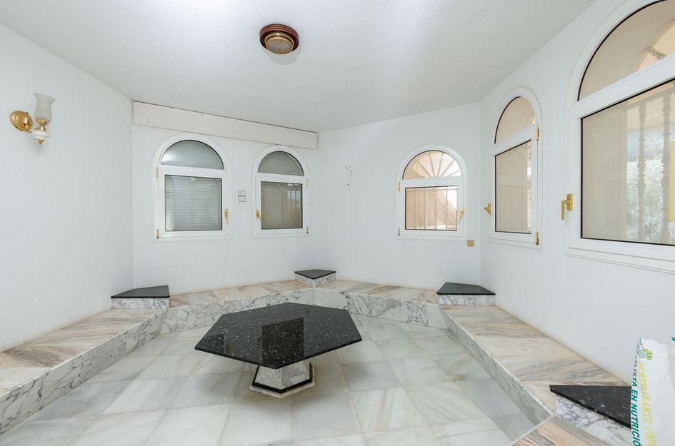 Villa in Benalmádena