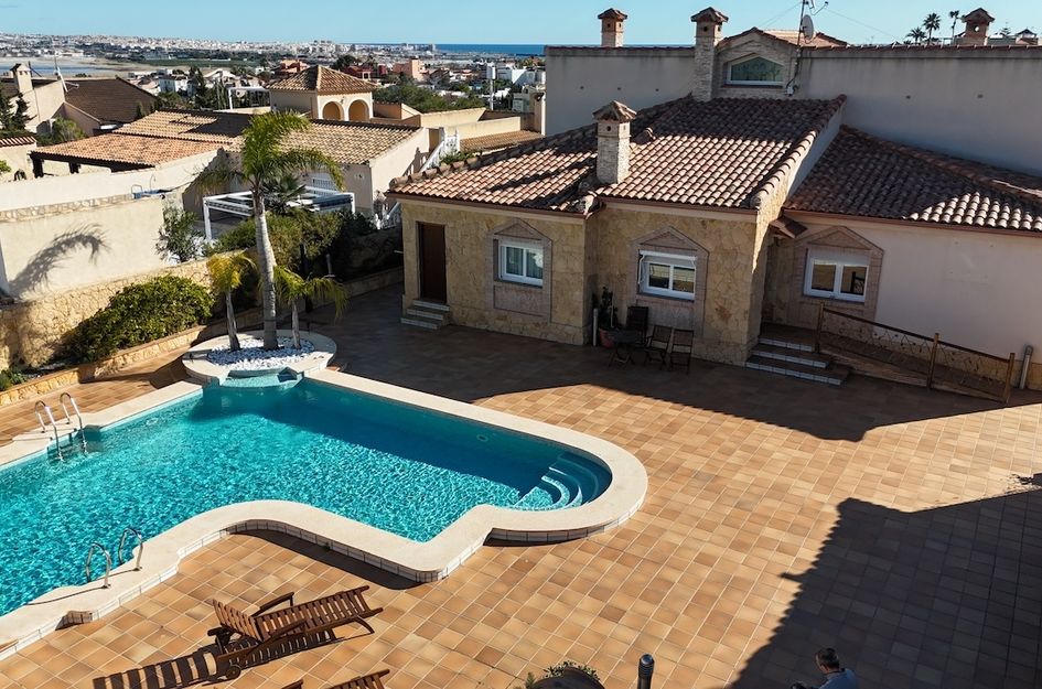 Villa in Torrevieja