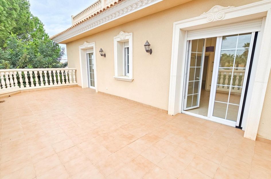 Villa in Cabo Roig