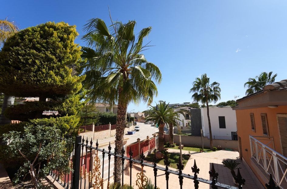 Villa in Dehesa de Campoamor