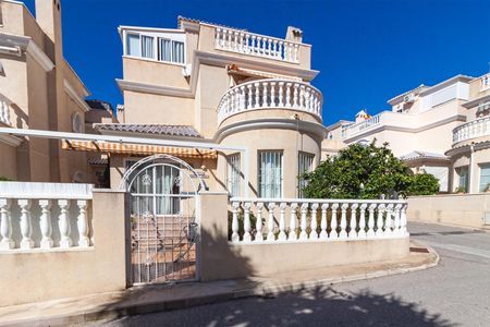 Villa in Dehesa de Campoamor