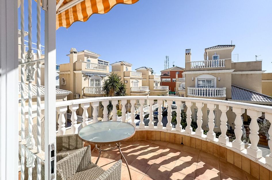 Villa in Dehesa de Campoamor