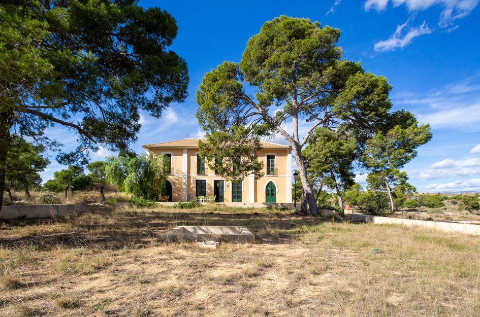 Villa in Alicante