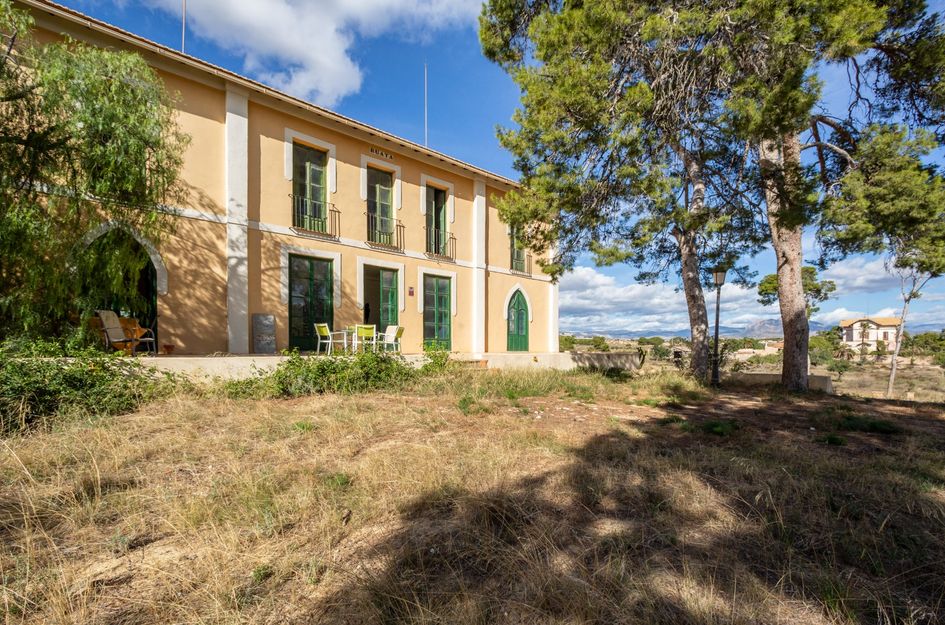 Villa in Alicante