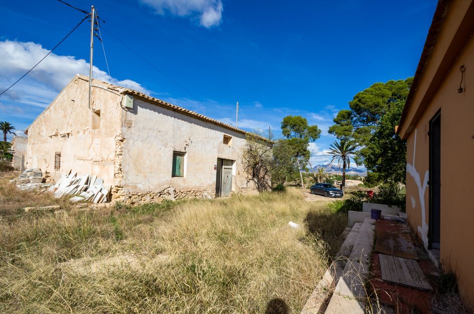 Villa in Alicante